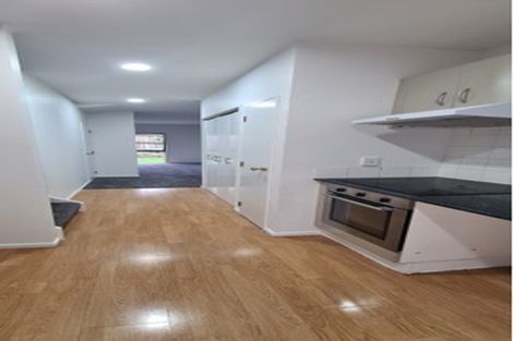 Photo of property in 37 Rakich Place, Henderson, Auckland, 0612