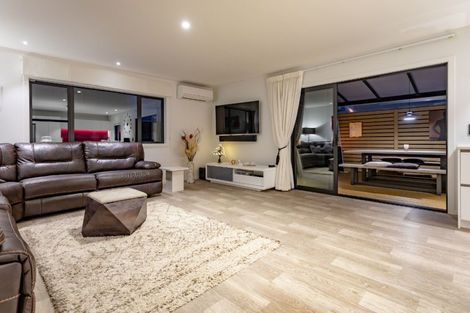 Photo of property in 302 Graham Street, Whangamata, 3620