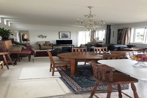 Photo of property in 737 State Highway 1, Te Horo, Otaki, 5581