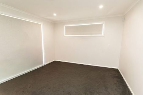 Photo of property in 21/27 Whites Line West, Woburn, Lower Hutt, 5010
