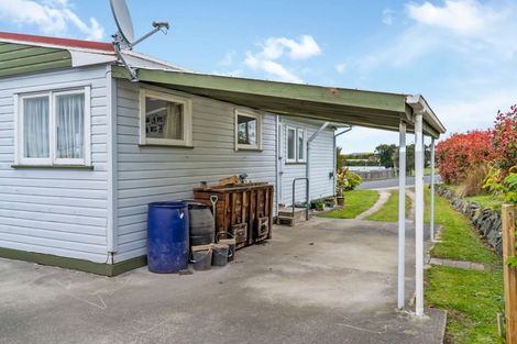 Photo of property in 16 Mcneil Street, Balclutha, 9230