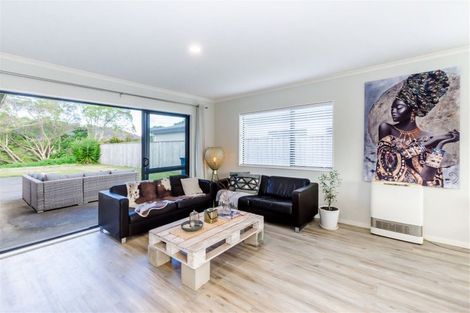 Photo of property in 22 Waterstone Avenue, Paraparaumu, 5032