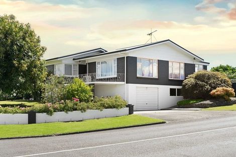 Photo of property in 2 Mountain View Drive, Te Awamutu, 3800