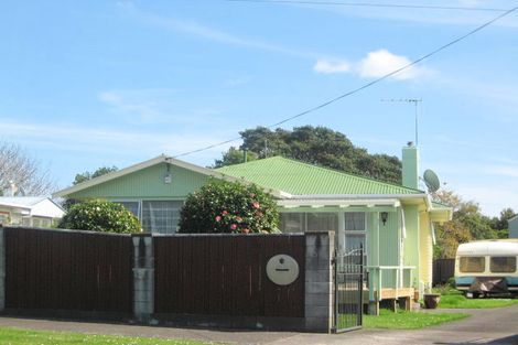 Photo of property in 31 Budleigh Street, Frankleigh Park, New Plymouth, 4310