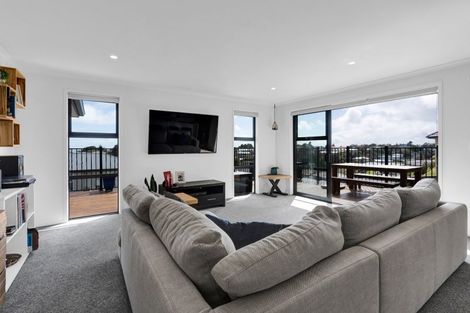 Photo of property in 84a Wallath Road, Westown, New Plymouth, 4310