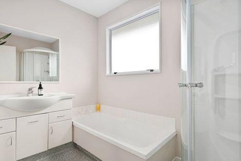 Photo of property in 1/475 Wairakei Road, Burnside, Christchurch, 8053