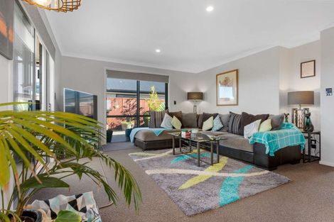 Photo of property in 32 Sabre Street, Papamoa Beach, Papamoa, 3118