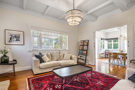 Photo of property in 2/46 Gladstone Road, Northcote, Auckland, 0627