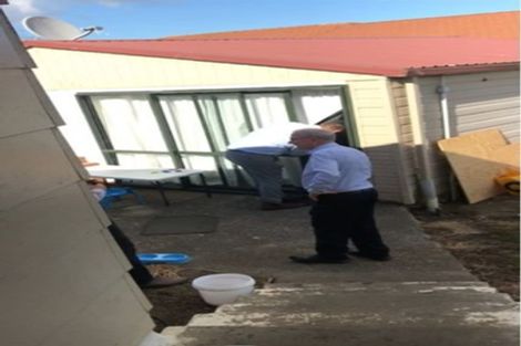 Photo of property in 8 Antalya Place, Manurewa, Auckland, 2102