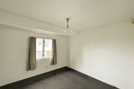 Photo of property in 129 Aviemore Drive, Highland Park, Auckland, 2010