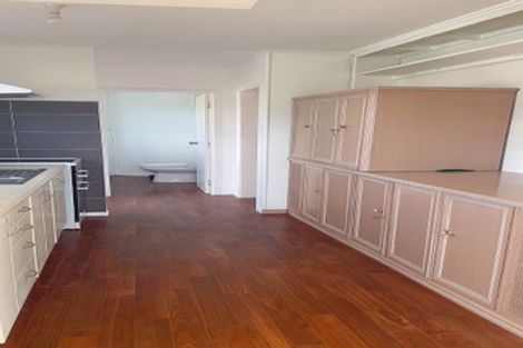 Photo of property in 12 Kohinoor Avenue, Mangere, Auckland, 2022