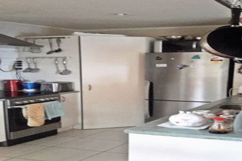 Photo of property in 65a Reynella Drive, Massey, Auckland, 0614