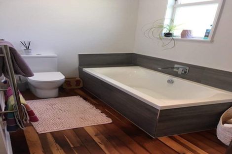 Photo of property in 26 Palmerston Road, Havelock North, 4130