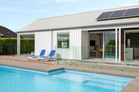 Photo of property in 77 Alan Livingston Drive, Cambridge, 3434