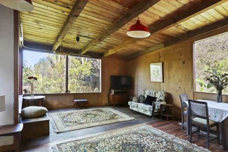 Photo of property in 620 South Titirangi Road, Titirangi, Auckland, 0604