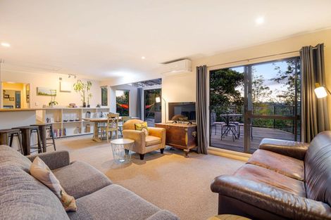 Photo of property in 73 Arran Road, Browns Bay, Auckland, 0630