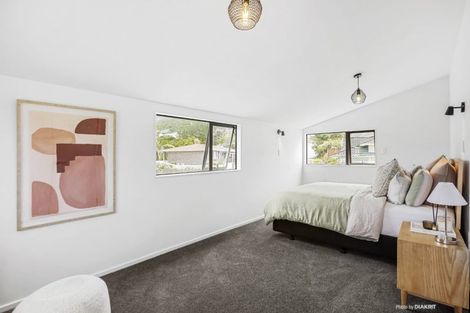 Photo of property in 48 Percy Dyett Drive, Karori, Wellington, 6012