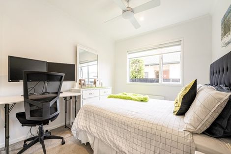 Photo of property in 25 Elizabeth Street, Orewa, 0931