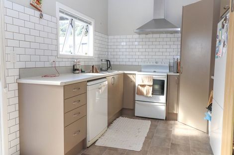 Photo of property in 6 Aputa Avenue, Te Puru, Thames, 3575