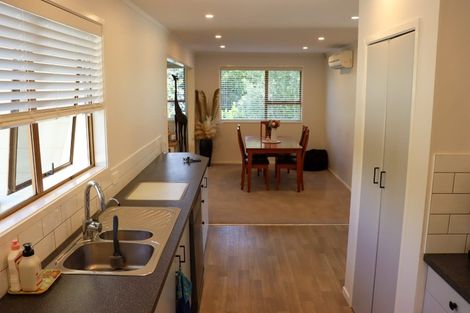 Photo of property in 43 Kamara Road, Glen Eden, Auckland, 0602