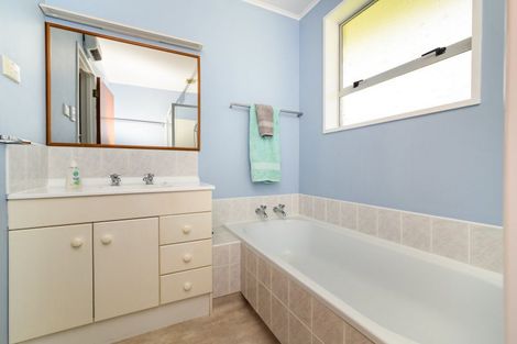 Photo of property in 9 Cheviot Place, Feilding, 4702