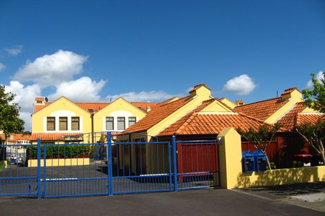 Photo of property in 100 Harbour Village Drive, Gulf Harbour, Whangaparaoa, 0930