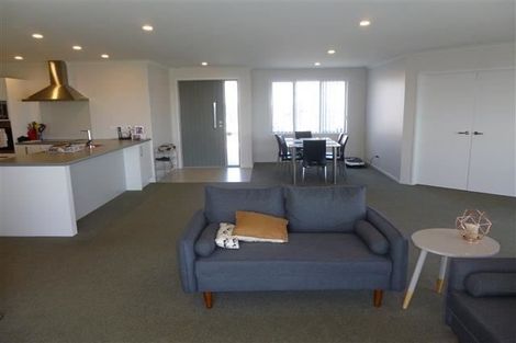 Photo of property in 9 Dulverton Rise, Flagstaff, Hamilton, 3210