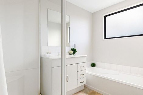 Photo of property in 4/67 Brockworth Place, Riccarton, Christchurch, 8011