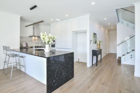 Photo of property in 40a Rutherford Terrace, Meadowbank, Auckland, 1072