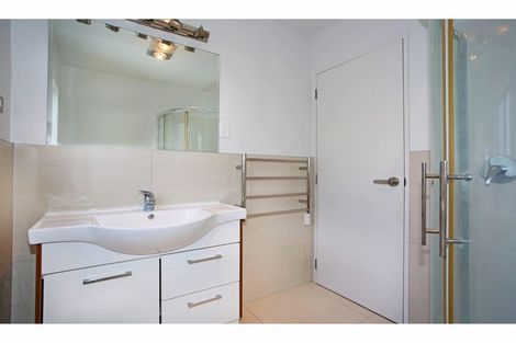 Photo of property in 12 Kokako Rise, Papakura, 2110