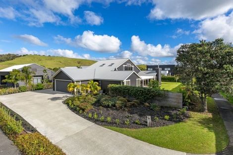 Photo of property in 36 Taumata Road, Omaha, Warkworth, 0986