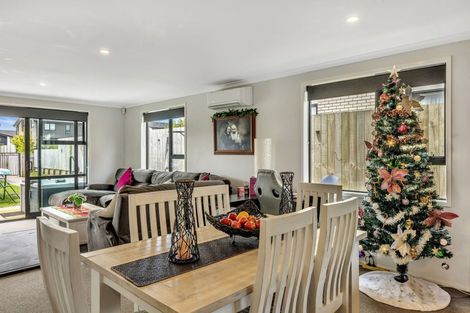 Photo of property in 90 Banks Street, Marfell, New Plymouth, 4310