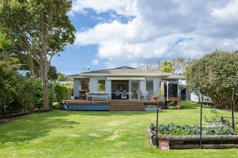 Photo of property in 153 Ocean Beach Road, Tairua, 3508