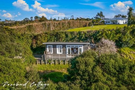 Photo of property in 70 Mahana Road, Waimauku, 0881
