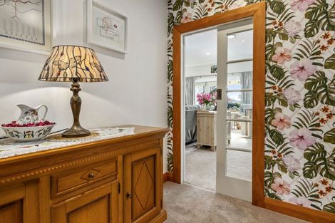 Photo of property in 17 Moreton Road, Carterton, 5713