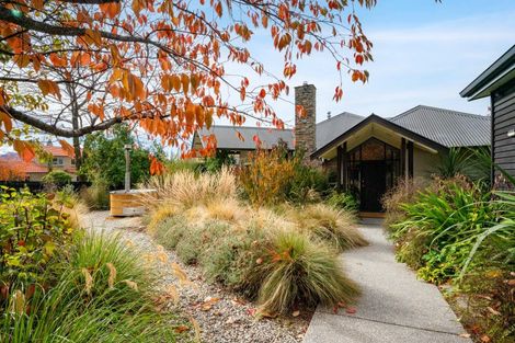 Photo of property in 92 Meadowstone Drive, Wanaka, 9305