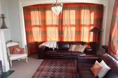 Photo of property in 16 Sealy Road, Bluff Hill, Napier, 4110