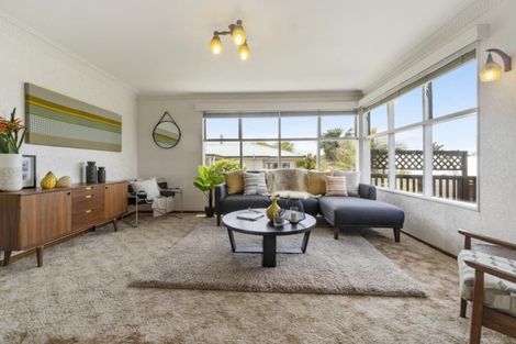 Photo of property in 77 Tirimoana Road, Te Atatu South, Auckland, 0602