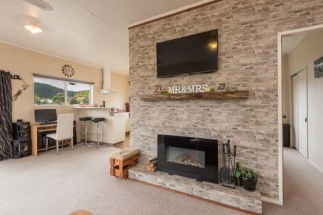 Photo of property in 10b Windlesham Place, Wakefield, 7025