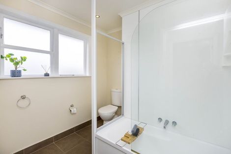 Photo of property in 3/29 Hillside Drive, Maoribank, Upper Hutt, 5018