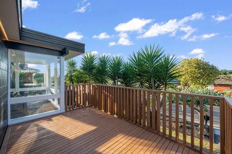 Photo of property in 21 Lawrence Crescent, Hillpark, Auckland, 2102