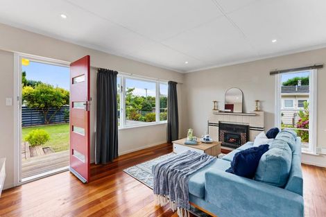 Photo of property in 16 Lemon Street, Otaki, 5512