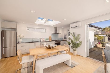 Photo of property in 23 Celia Street, Redcliffs, Christchurch, 8081