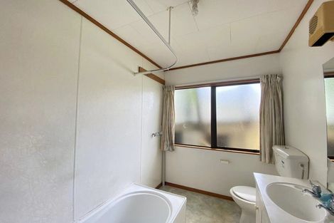 Photo of property in 43 O'halloran Road, Howick, Auckland, 2014