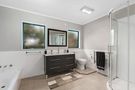 Photo of property in 11 Thelma Place, Lynmore, Rotorua, 3010