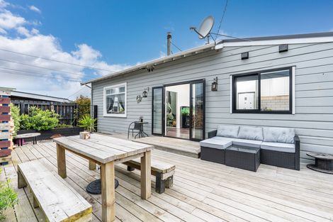 Photo of property in 18 Eskvale Street, Saint Kilda, Dunedin, 9012