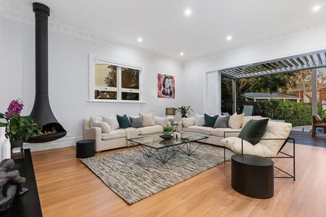 Photo of property in 18 Kowhai Street, Mount Eden, Auckland, 1024