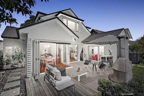 Photo of property in 52 Box Hill, Khandallah, Wellington, 6035