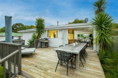 Photo of property in 16 Esmeralda Avenue, Avondale, Auckland, 1026