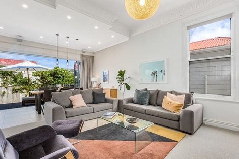 Photo of property in 32 Hiropi Street, Newtown, Wellington, 6021